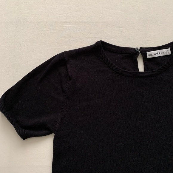 Women’s Zara Black Tight Knit Short Sleeve Jersey with Button Clasp - Picture 2 of 4